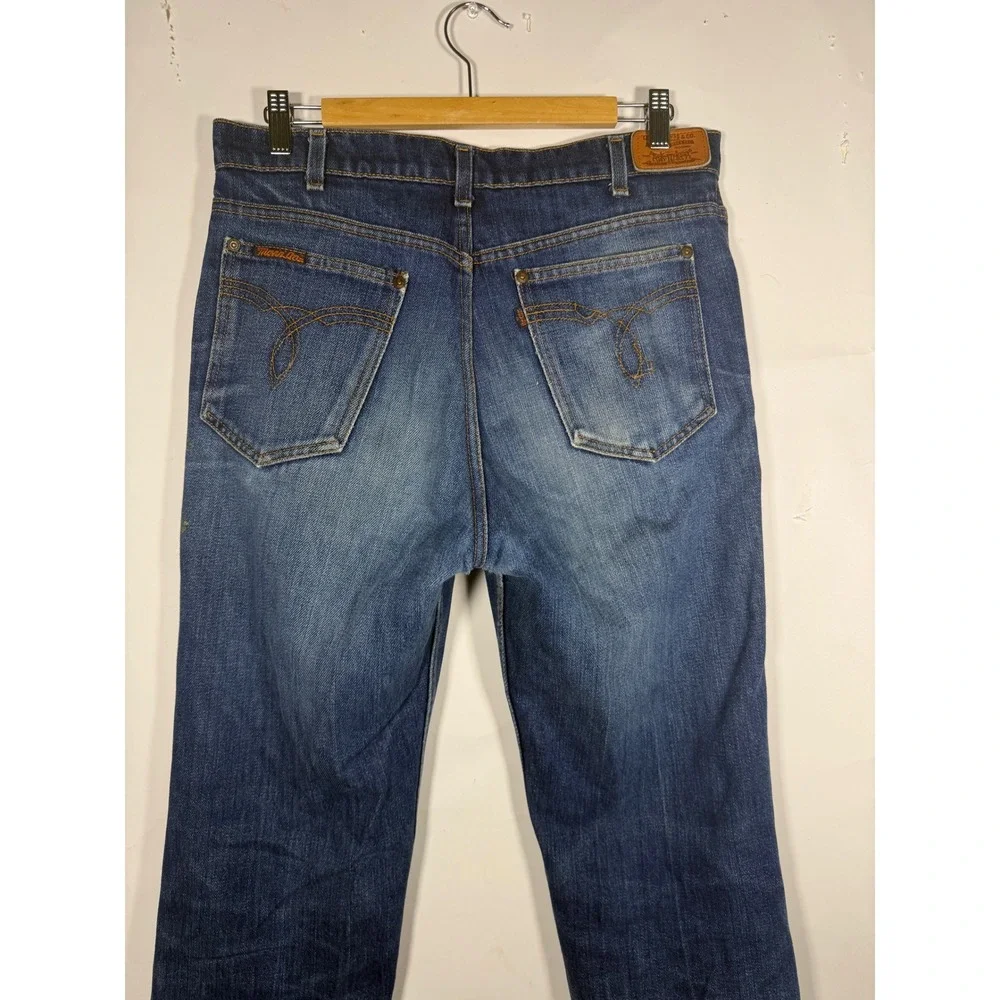 Vintage Levi's Movin On Blue Jeans Mens 32x32 Straight Leg Denim Medium Wash